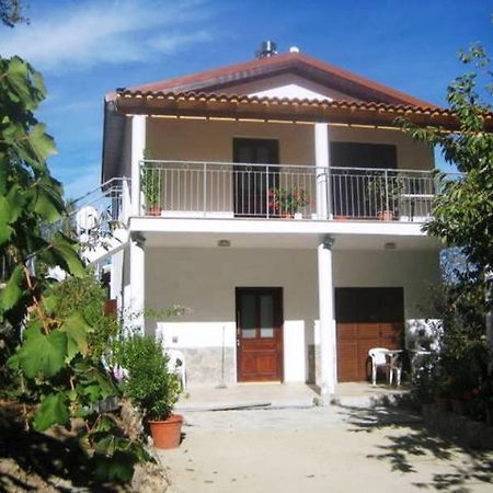 Flora'S House Villa Spilia Exterior photo