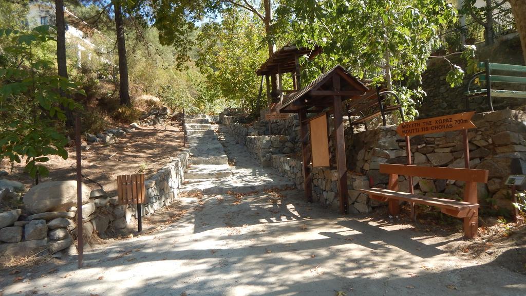Flora'S House Villa Spilia Exterior photo